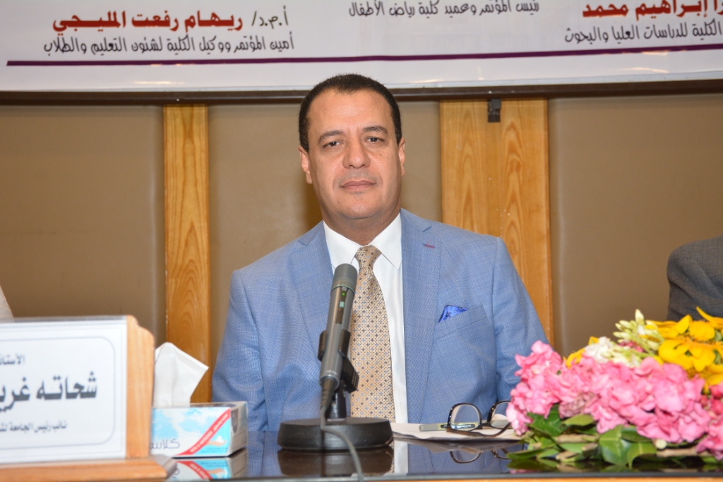 رئيس جامعة أسيوط يدق ناقوس الخطر  خوفاً علي أطفال مصر (5)