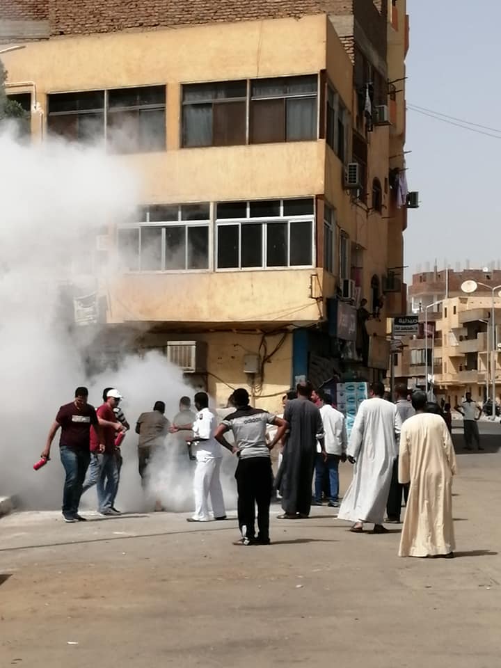 بعد إشتعال النيران فى سيارة بسبب الطقس بالأقصر مجلس المدينة يقدم نصائح لحماية السيارة (3)