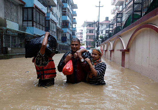 فيضانات نيبال (6)