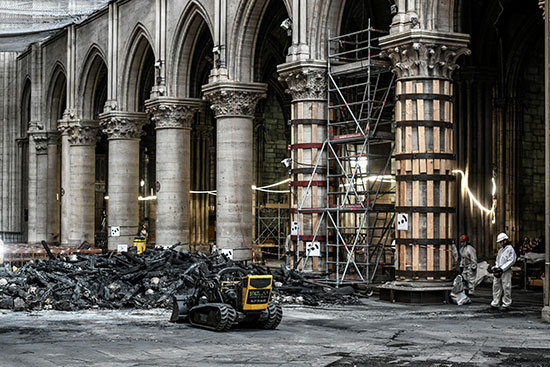 استمرار أعمال الترميم بكاتدرائية نوتردام بفرنسا بعد حريق (9)