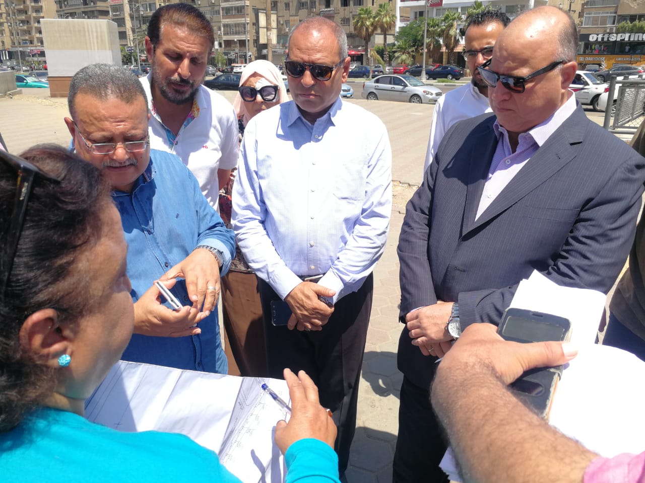 محافظ القاهرة يتفقد تطوير شارع أحمد تيسير (2)
