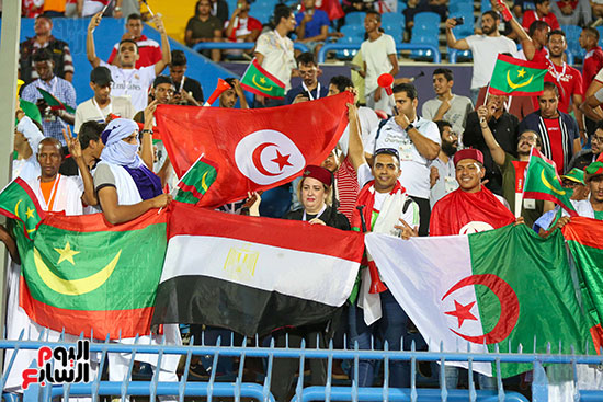 جماهير تونس تؤازر نسور قرطاج أمام منتخب موريتانيا فى الكان (1)