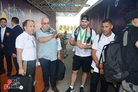 المنتخب الجزائري في مطار القاهرة الدولي (1)