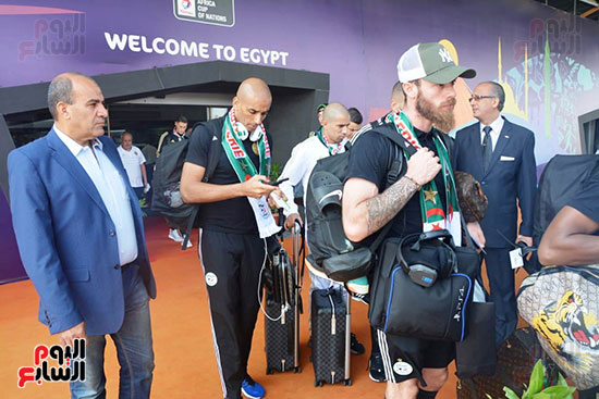 المنتخب الجزائري في مطار القاهرة الدولي (2)