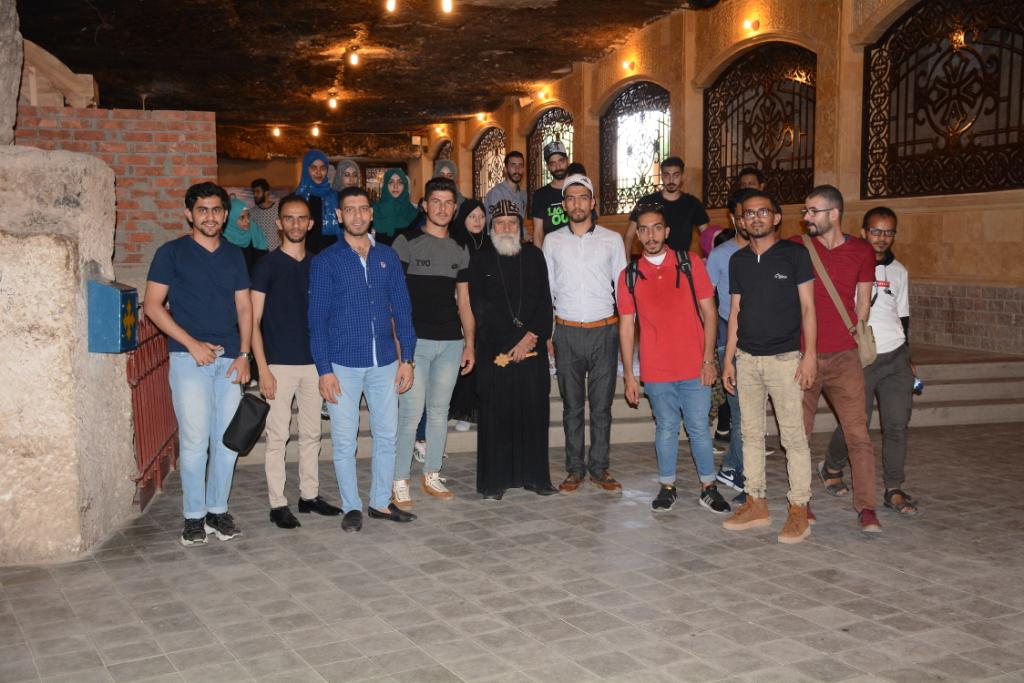 جامعة أسيوط تنظم زيارة لوفد طلابي من خمسة دول عربية (6)