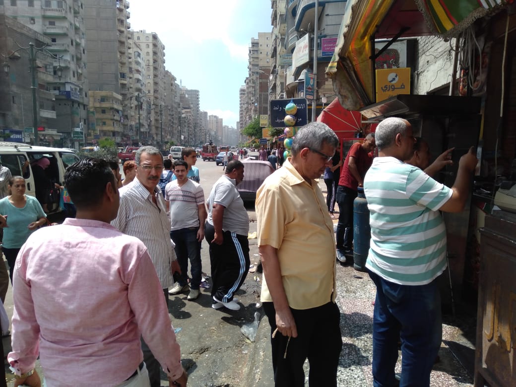 حملات رقابية لمراقبة الأسواق شرق وغرب الإسكندرية  (2)