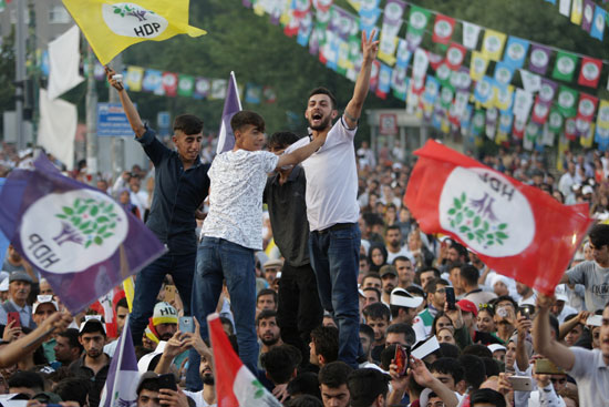 مظاهرات الأكراد جنوب تركيا (5)