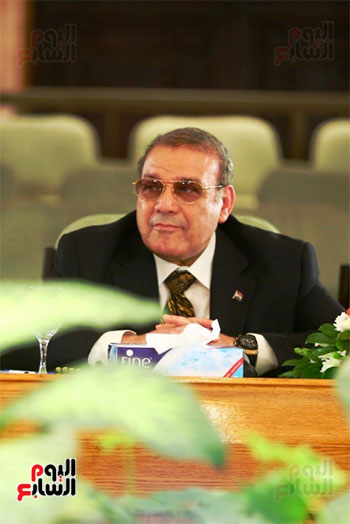 الدكتور حسن راتب رئيس مجلس أمناء جامعة سيناء (7)