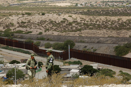 الحدود بين امريكا والمكسيك