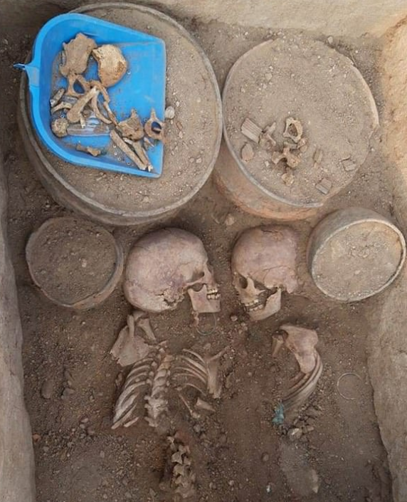 الموت لم يتمكن من إنهاء قصة حبهم 1 المقبرة