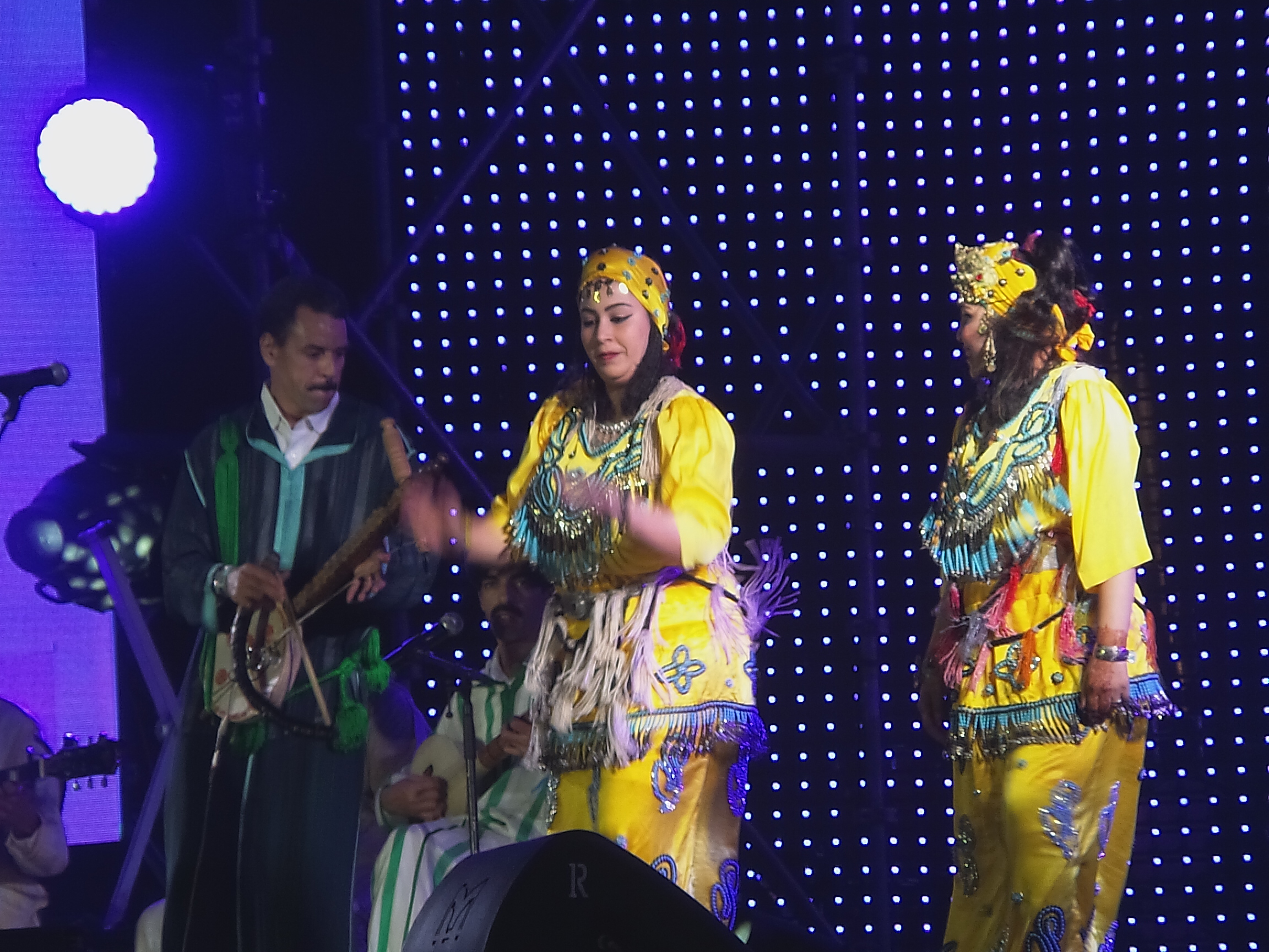 الرايس سعيد يفتتح مهرجان تيميتار للموسيقى الأمازيغية في أغادير (1)