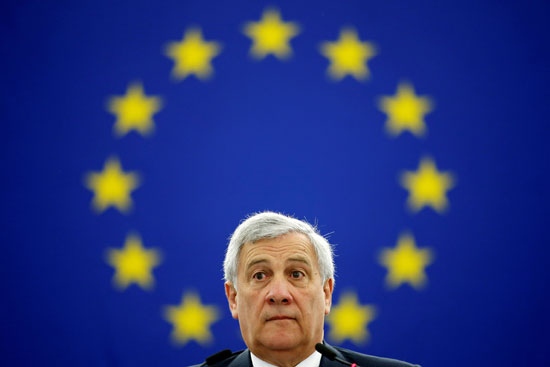 رئيس البرلمان الأوروبى التاجانى يلقى خطابا خلال جلسة التصويت لانتخاب الرئيس الجديد للبرلمان الأوروبى