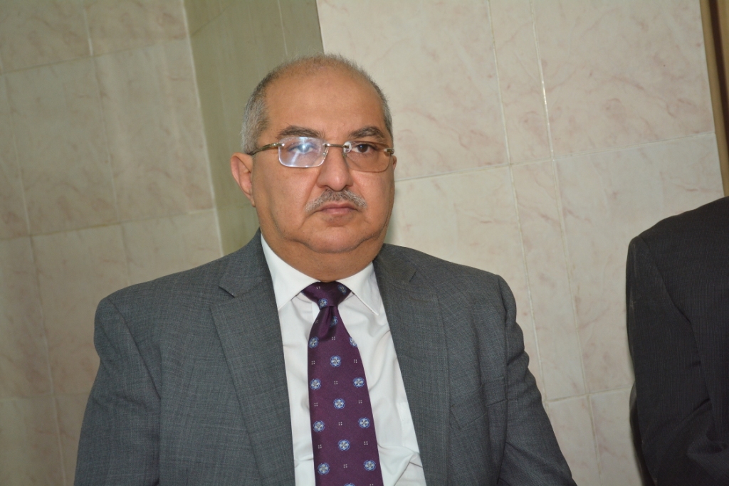 رئيس جامعة أسيوط يشارك المستشفى الجامعي لجراحة المسالك احتفالها بإجراء 40 حالة زرع كلى خلال الأربعة سنوات الماضية (2)