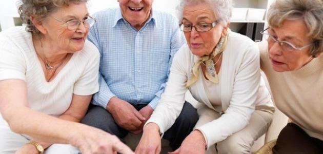 نصائح لمساعدة كبار السن للتخلص من الشعور بالوحدة (2)
