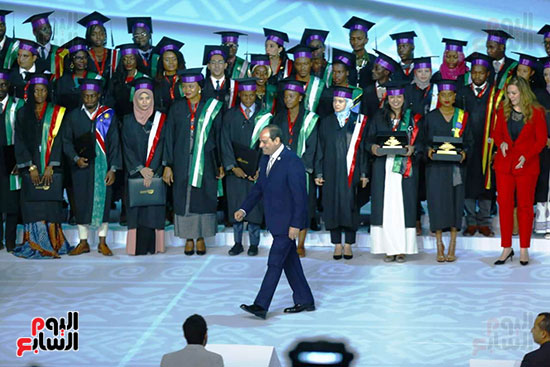 الرئيس السيسى والشباب الأأفارقة