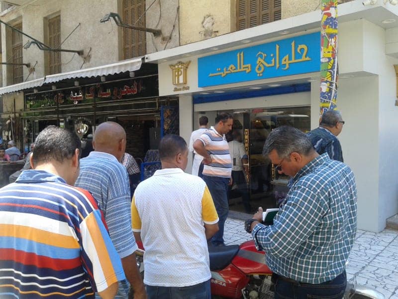 حملات مكبرة لمحاربة ظاهرة الأسواق العشوائية وسط الإسكندرية (4)