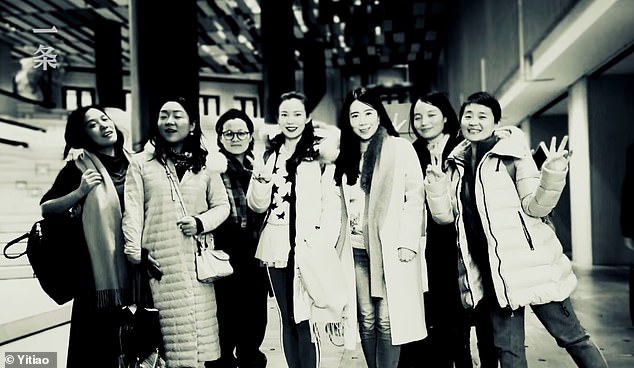 7 فتيات صينيات حققوا حلمهم واشتروا قصر (1)