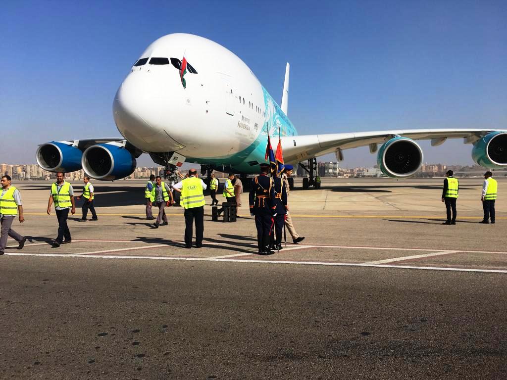 مشجعو مدغشقر يصلون مطار القاهرة (1)