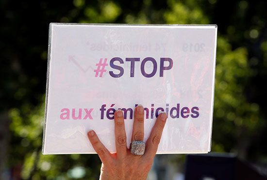 احتجاجات ضد العنف الأسرى فى فرنسا (4)