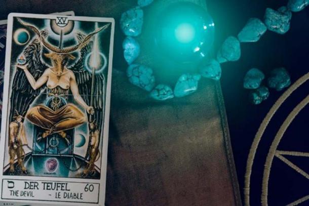 Tarot-card-depicting-Baphomet