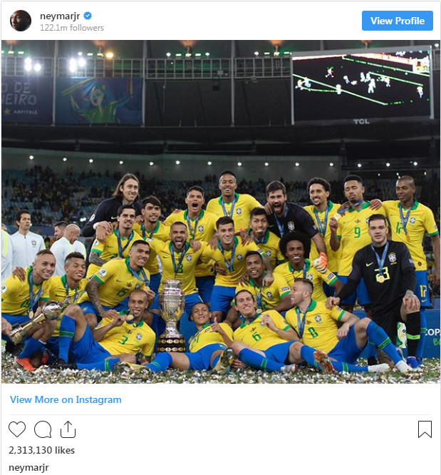 نيمار يهنأ منتخب البرازيل على إنستجرام