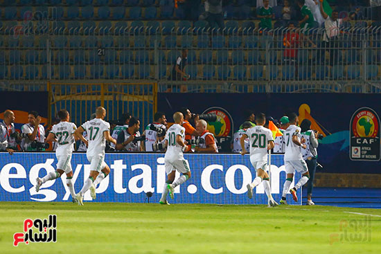 مباراة الجزائر وغينيا (5)