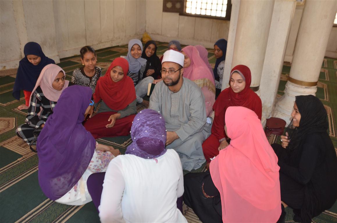 شاهد فعاليات إختبارات مسابقة الأوقاف لحفظة القرآن الكريم جنوبي محافظة الأقصر (4)