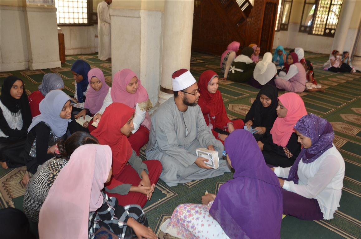 شاهد فعاليات إختبارات مسابقة الأوقاف لحفظة القرآن الكريم جنوبي محافظة الأقصر (6)