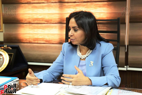 الدكتورة مايا مرسى رئيسة المجلس القومى للمرأة (2)