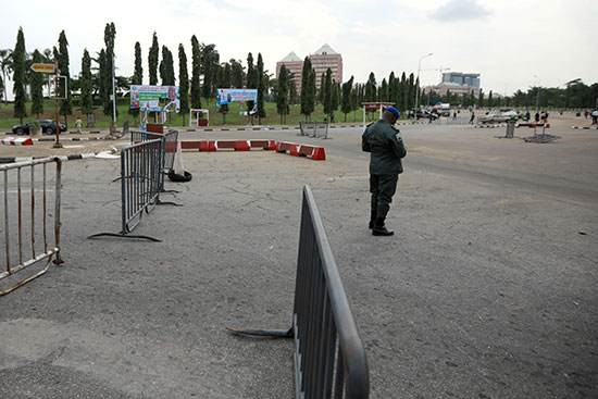 Security personnel near the Nigerian parliament