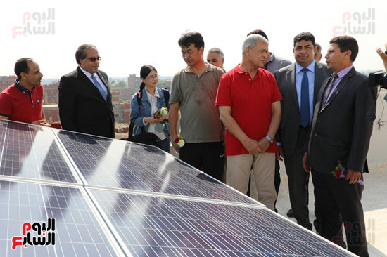 افتتاح-أول-مدرسة-تعمل-بالطاقة-الشمسية-(17)