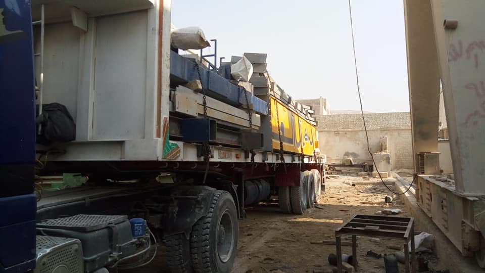منطقة البغدادي الصناعية بالأقصر تواصل التجهيز بإستقبال المعدات الثقيلة لإفتتاح المصانع قريباً (3)