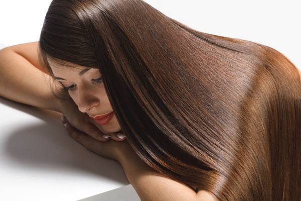 وصفات طبيعية لتنعيم الشعر الجاف (2)