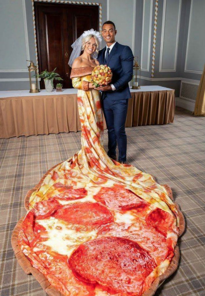 عروسه بطعم البيتزا  (1)