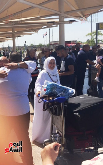 مطار القاهرة يستقبل رحلات حجاج بيت الله5