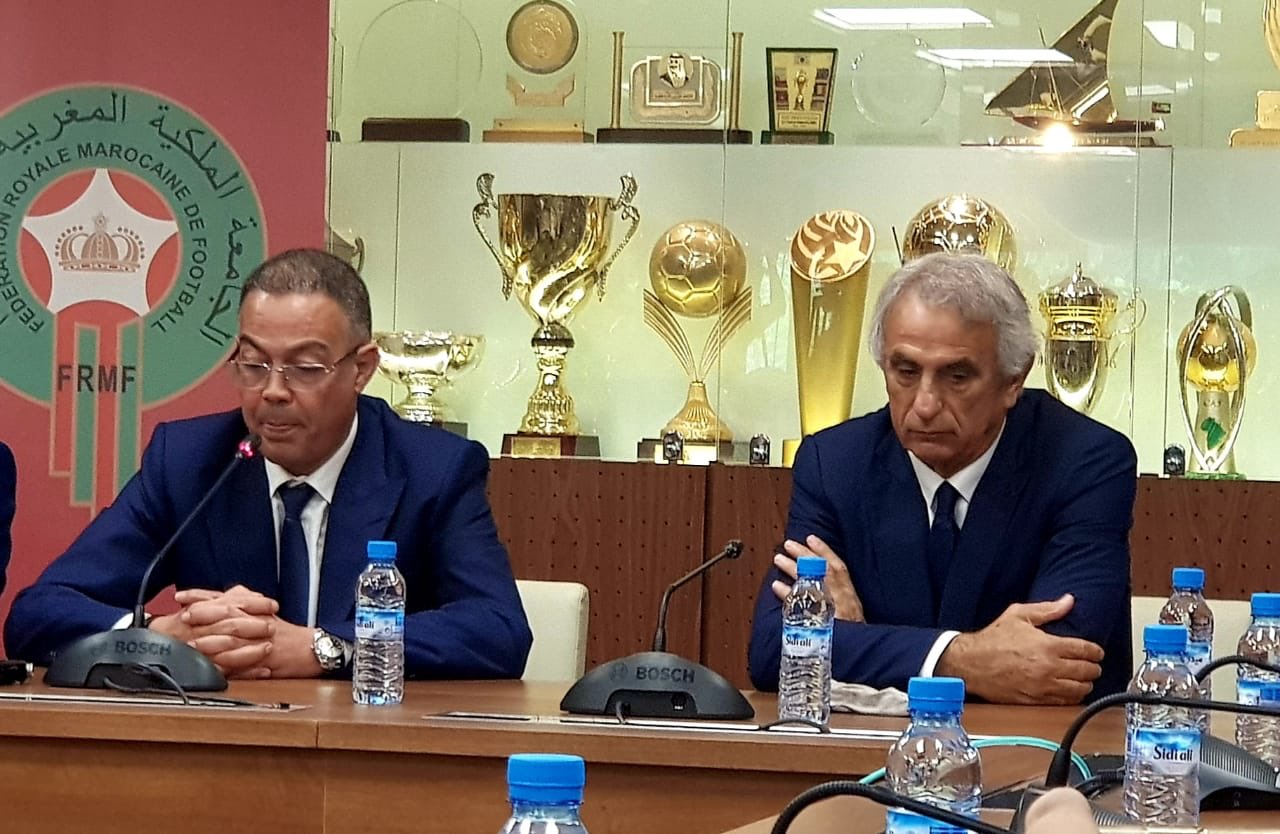 وحيد خاليلوزديتش مدرب المغرب مع فوزى لقجع رئيس الاتحاد