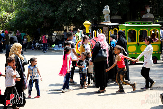 إقبال-المصريين-على-حديقة-الحيوان-بعد-انتهاء-إجازة-عيد-الأضحى