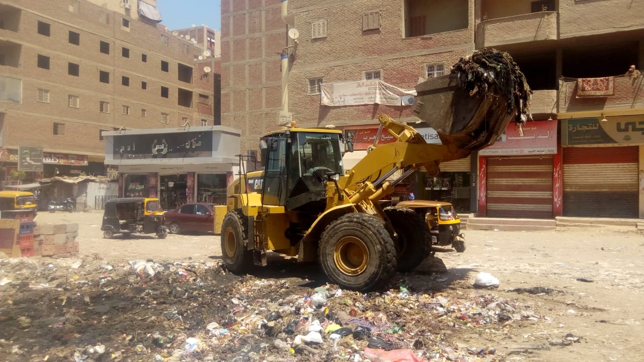 رفع أكوام القمامة من شوارع القليوبية (4)