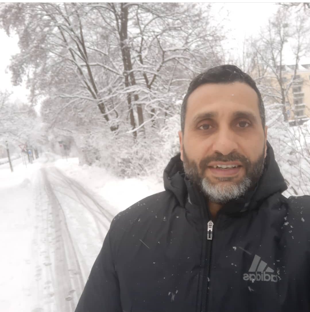 مجدى ابو المجد وسط الثلوج فى ألمانيا