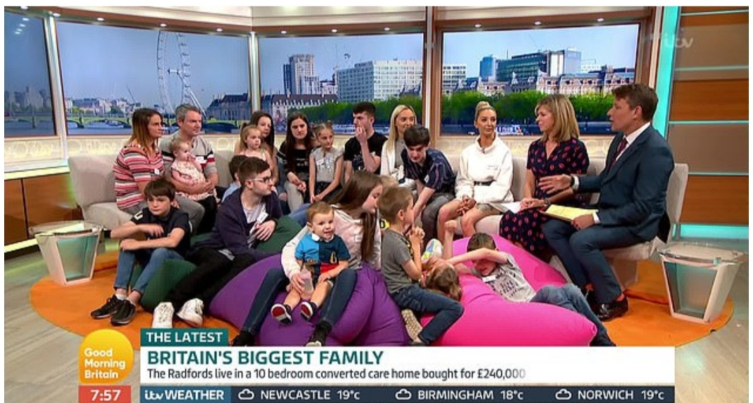 أكبر أسرة بريطانية (1)