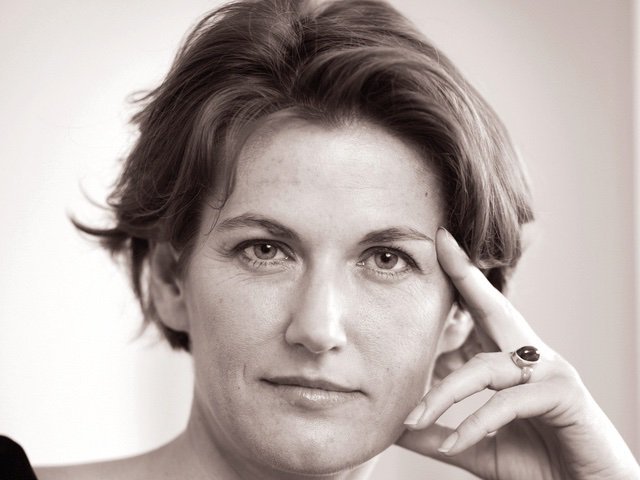 الكاتبة الدنماركية جين تيلر