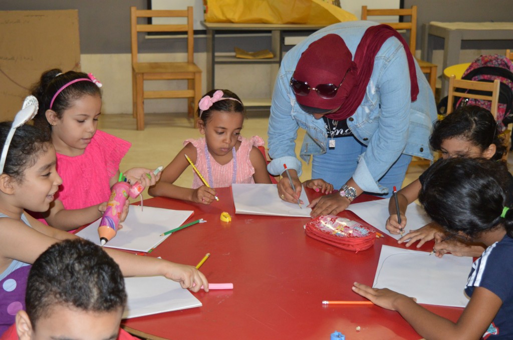 مشاركة الأطفال فى ورشة الرسم بالمتحف الفن الإسلامى (8)