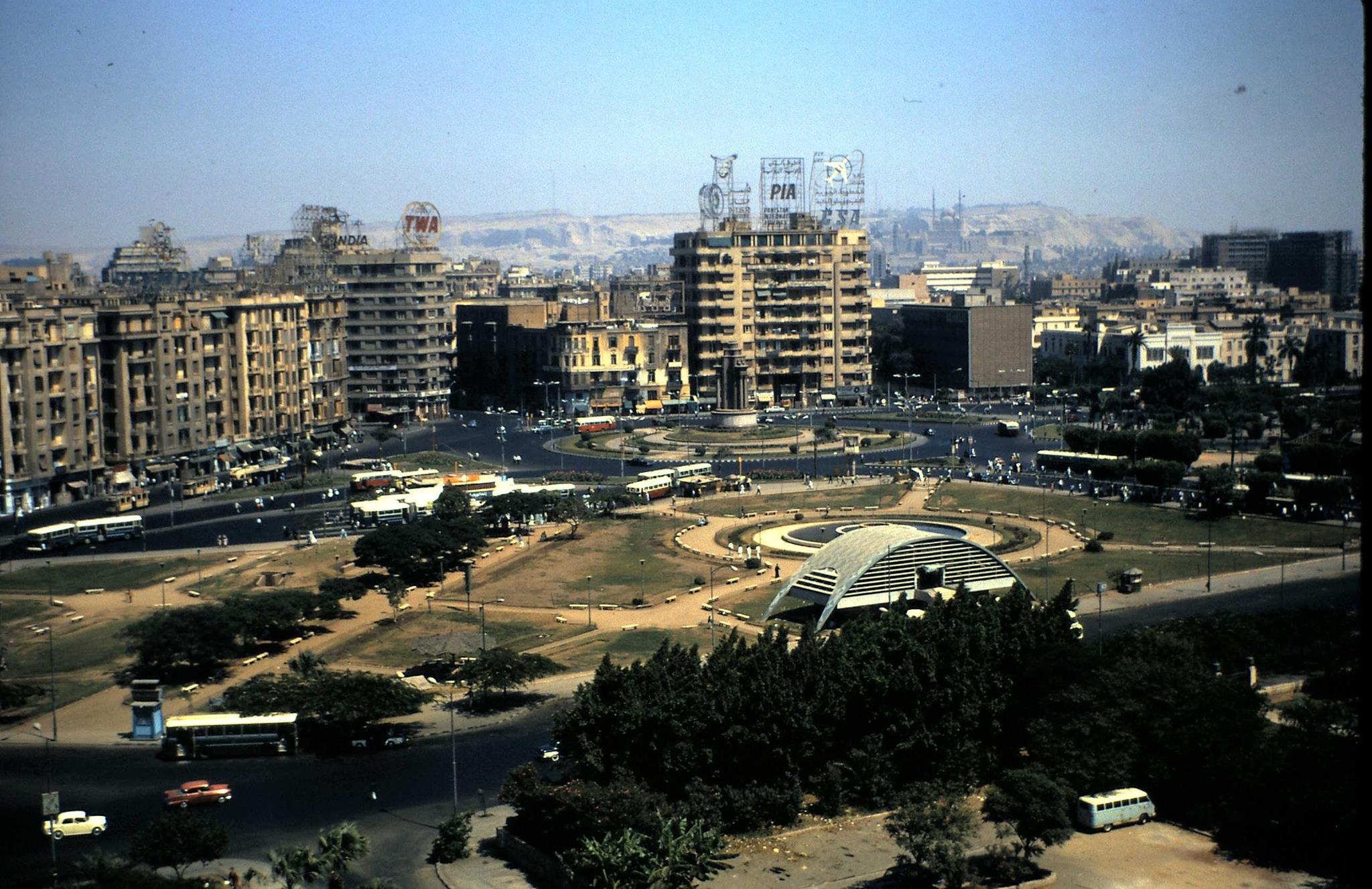 صورة ميدان التحرير سنة 1975
