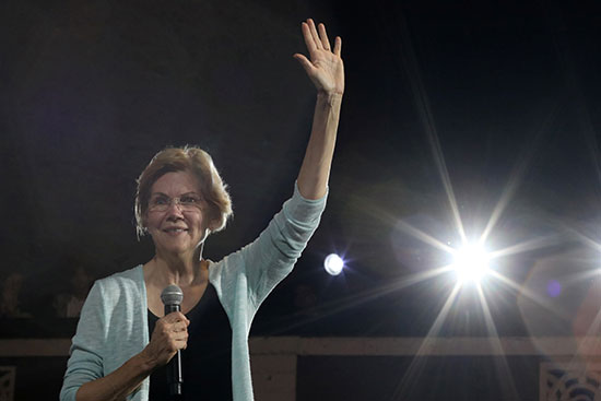 2019-08-22T025106Z_1464955812_RC122E2B8070_RTRMADP_3_USA-ELECTION-WARREN