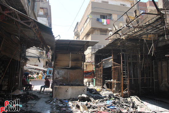 إخلاء شارع مصر بعد الحريق (7)