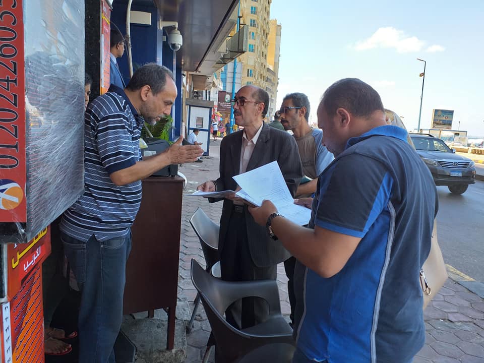 ضبط أغذية منتهية الصلاحية فى حملة على المطاعم شرق الإسكندرية (1)