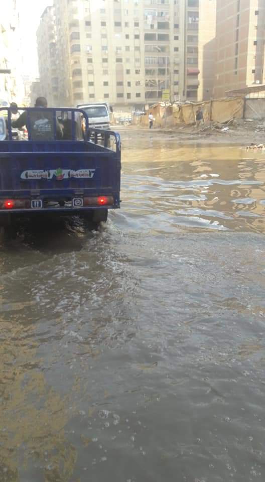 مياه الصرف فى شارع عمرو بن العاص