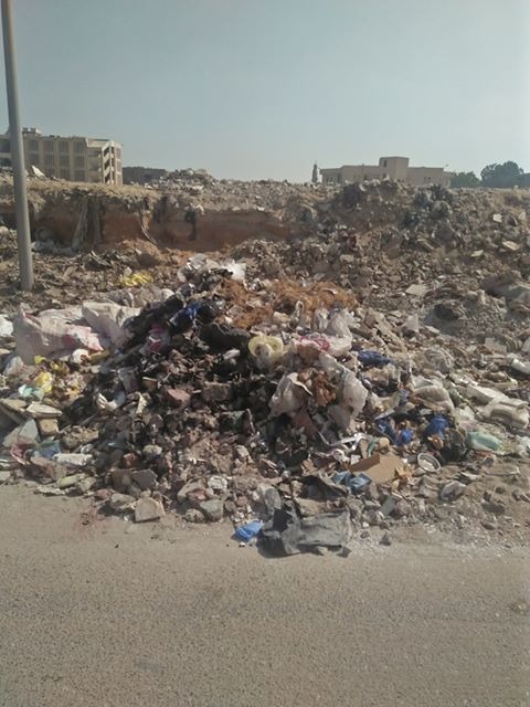 تلال القمامة بمدينة السلام