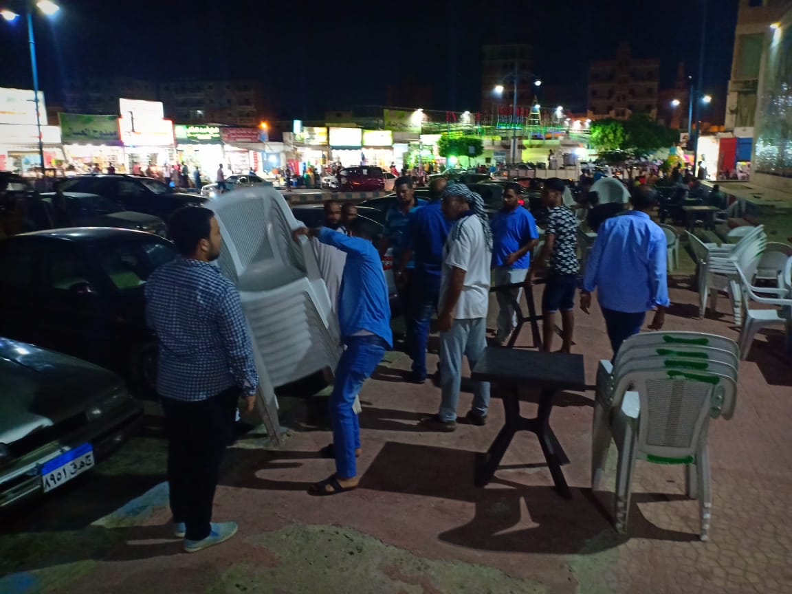 حملة ليلية لإزالة الإشغالات والتعديات بمنطقة سوق ليبيا بمطروح (1)