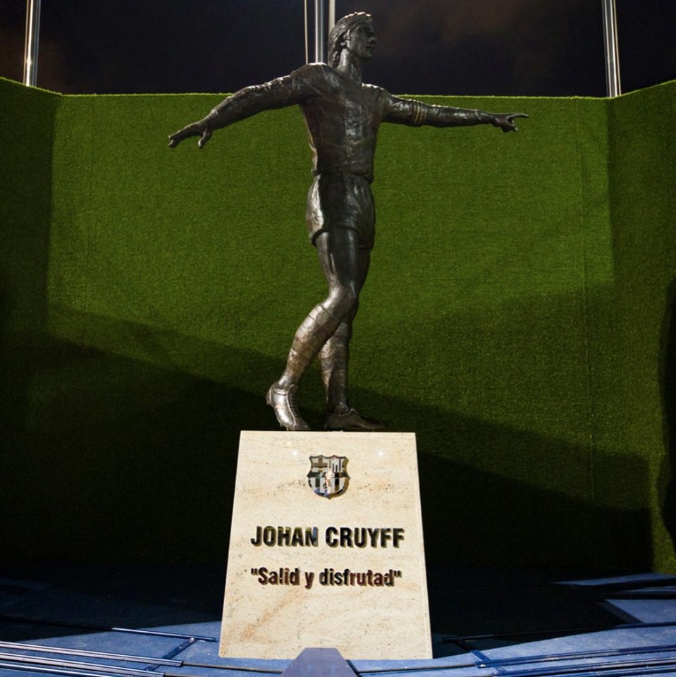 تمثال يوهان كرويف (2)